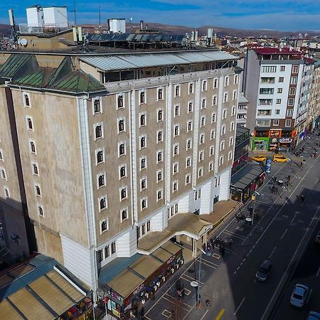 Sivas Bueyuek Hotel Exteriör bild