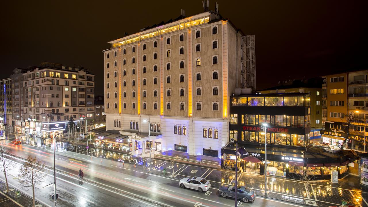 Sivas Bueyuek Hotel Exteriör bild